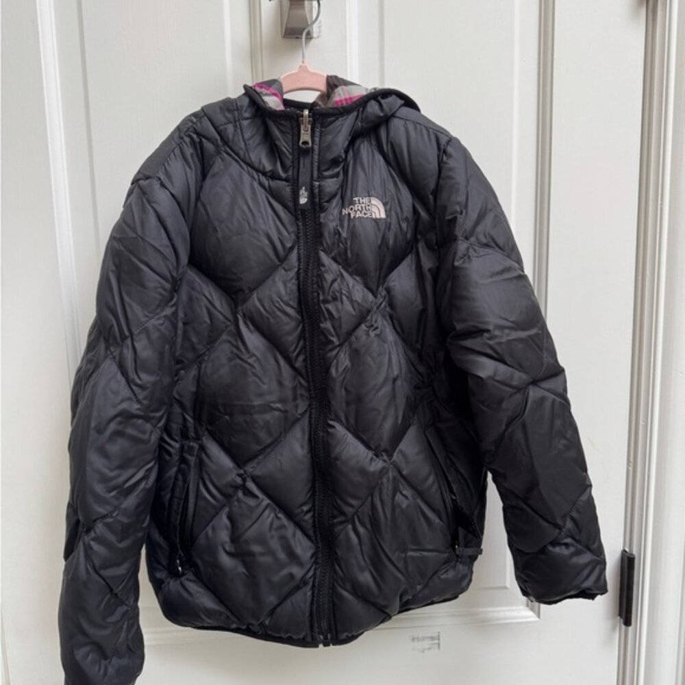 The North Face Girls Size Medium (10/12) Black & Plaid Reversible Puffer Jacket